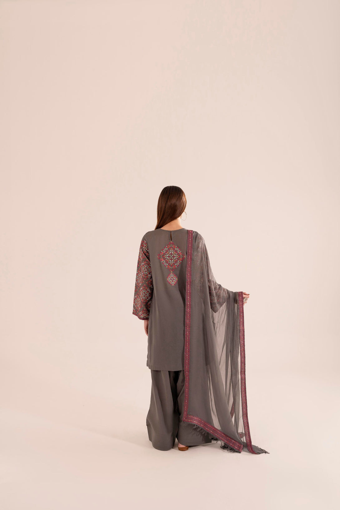S3563A - Grey Embroidered Lawn 3 Piece Suit by Taanabaana.pk