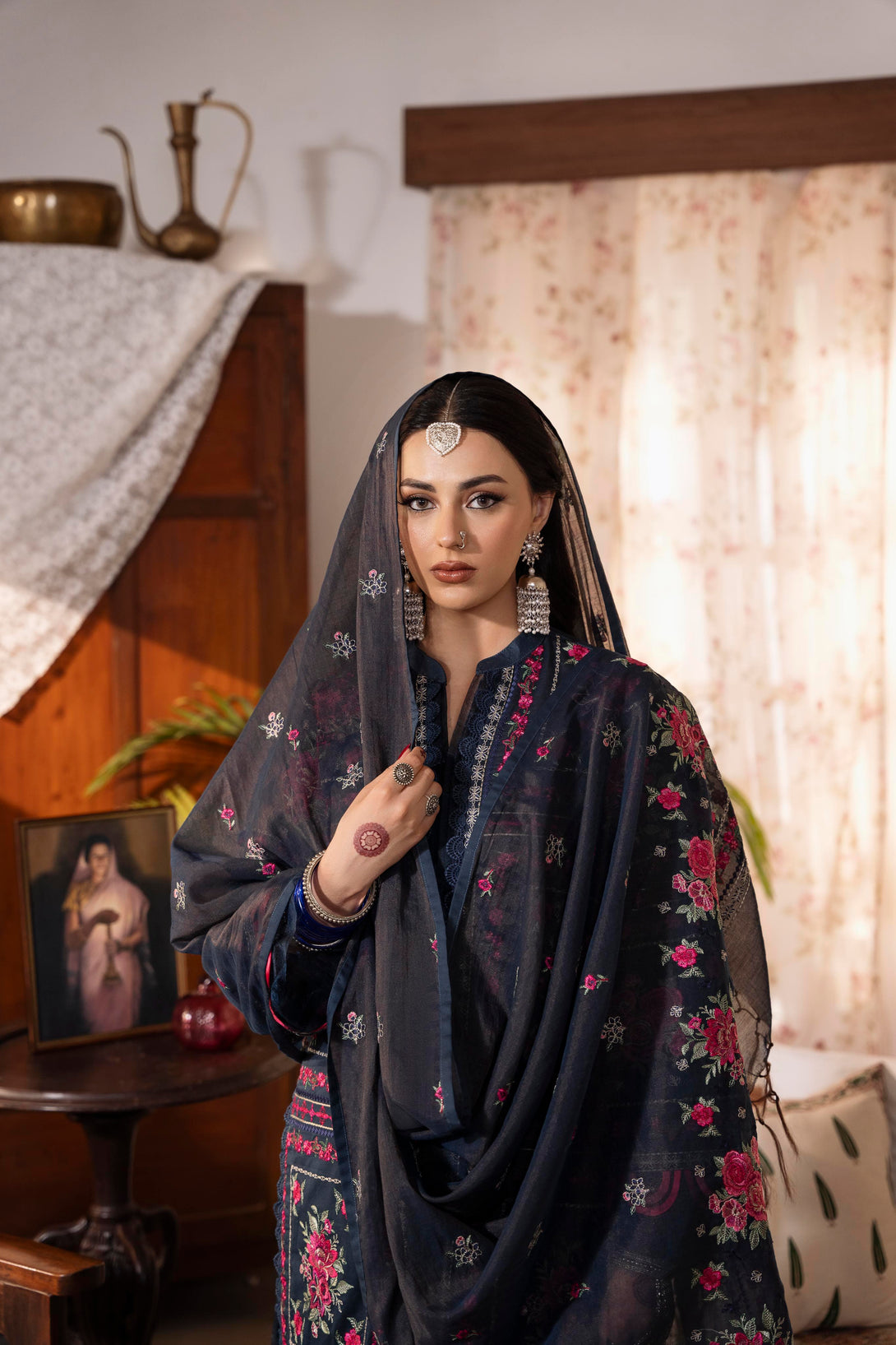M3587 - Navy Blue Embroidered Lawn 3 Piece Suit by Taanabaana.pk